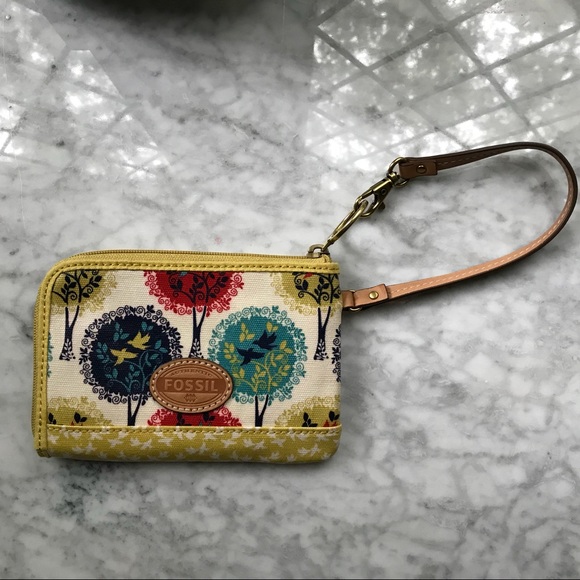 Fossil Handbags - Fossil Trees & Birds Wristlet NWOT